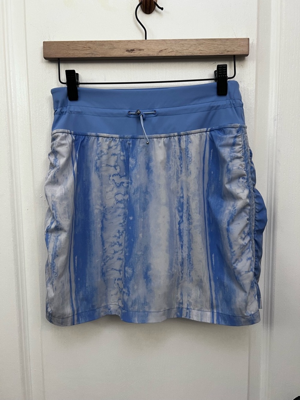 TravisMathew Blue Marble Print Ruched Golf Tennis Skort Women’s Small - Picture 2 of 12